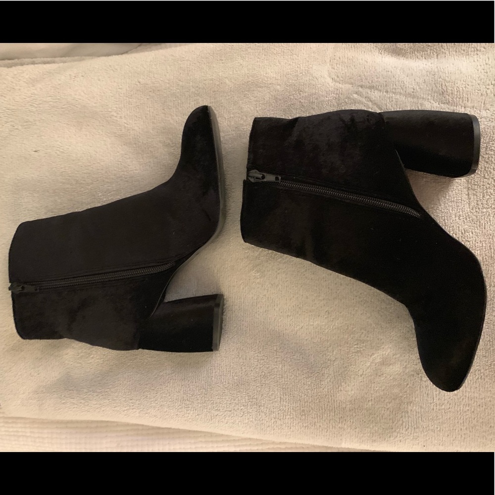 Nine West Khraine Black Velvet Booties - Picture 5 of 7